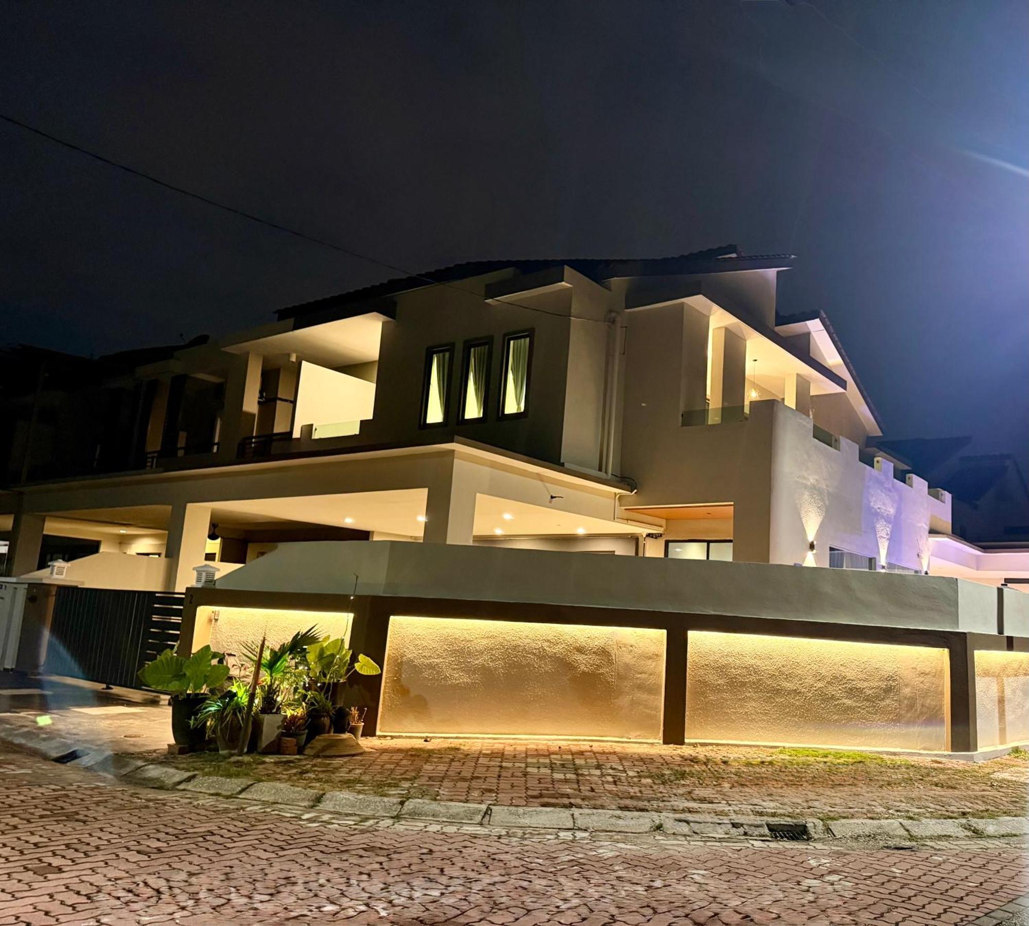 Lyl Evenhill Private Pool-18-23pax 5br Vila