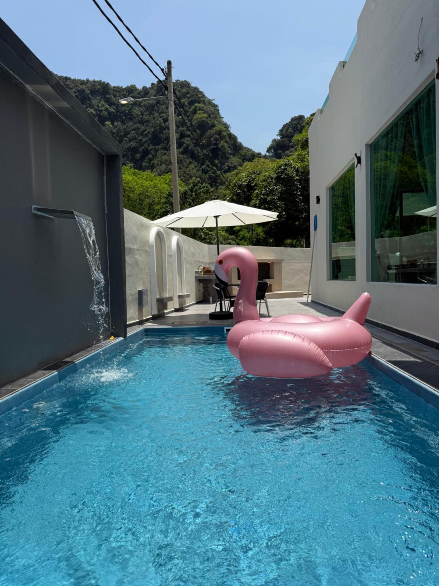 Lyl Evenhill Private Pool-18-23pax 5br Vila Ipoh