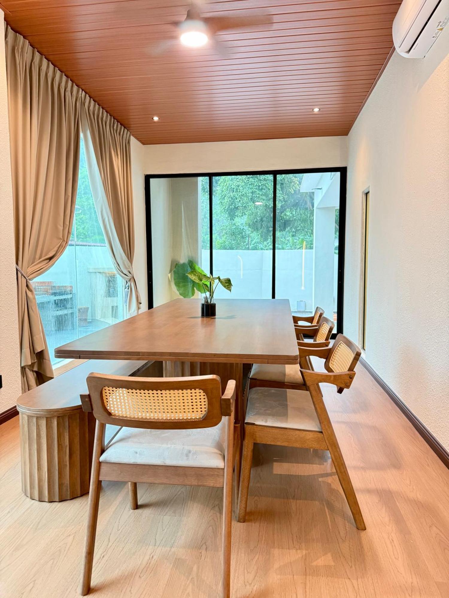 Lyl Evenhill Private Pool-18-23pax 5br Vila