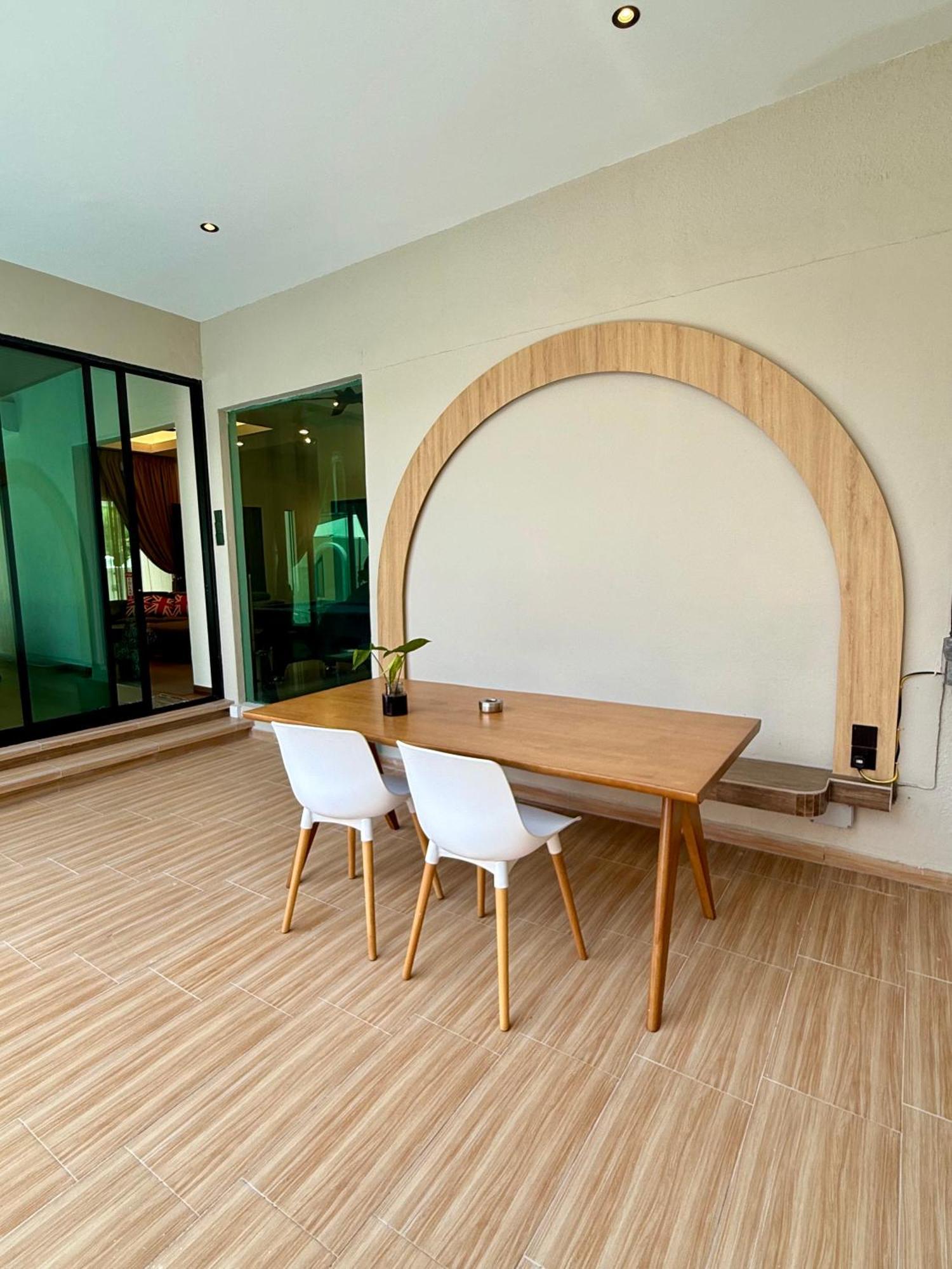 Lyl Evenhill Private Pool-18-23pax 5br Vila Ipoh